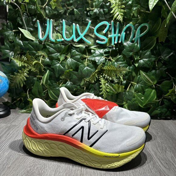 NEW BALANCE FRESH FOAM X KAIHA ROAD White Black Neo Men’s 9.5 D Sample